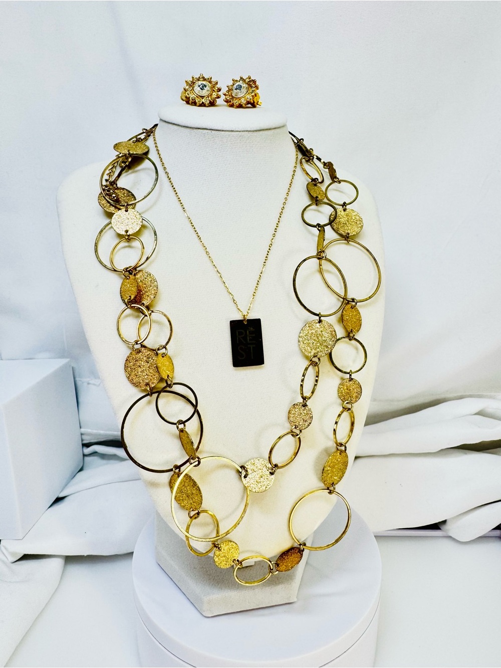 Multi-Circle Necklace, Rest Necklace with Stud Earring Set